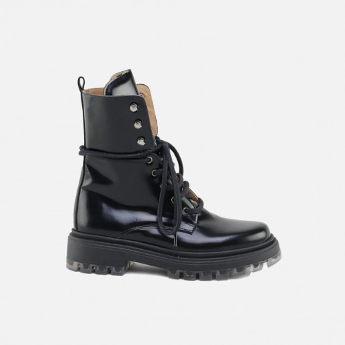 BLACK MILITARY-STYLE BOOT