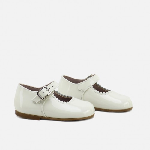 IVORY PATENT MARY-JANES...
