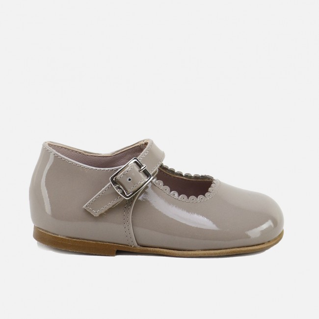 TAUPE PATENT MARY-JANES...