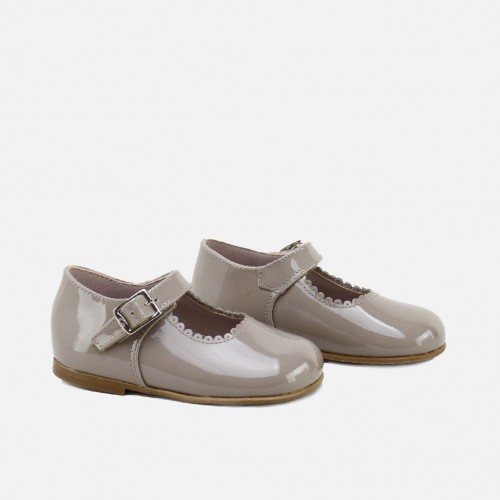 TAUPE PATENT MARY-JANES...
