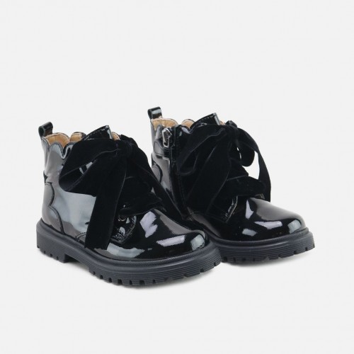 BLACK PATENT WAVES BOOT...