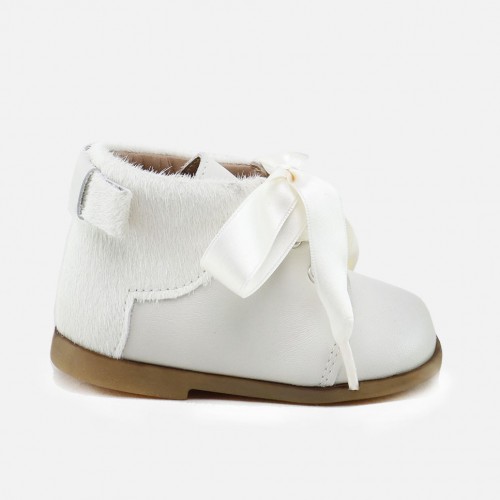 WHITE BOW BOOTIE TODDLERS...