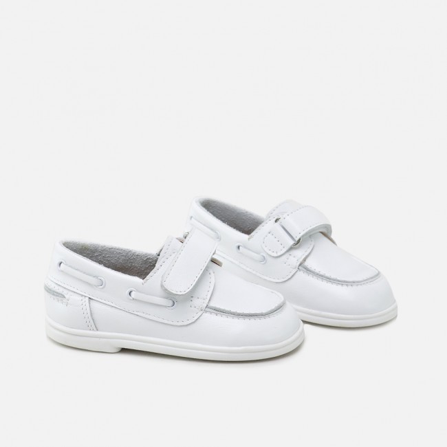 WHITE TODDLER BOAT SHOES...