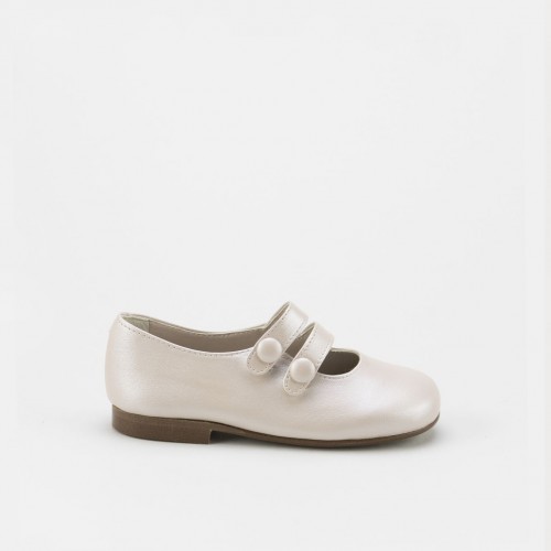 Double strap mary-janes