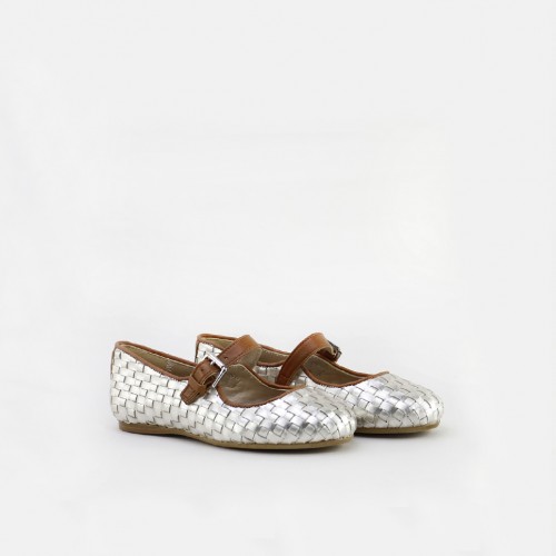 Weaved leather mary-janes