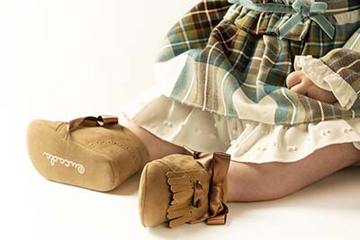 Booties for babies and shoes for their first steps by Cucada