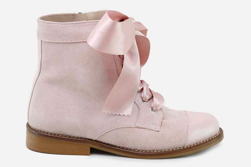 Pink Boots to match Viva Magenta, Pantone 2023 colour