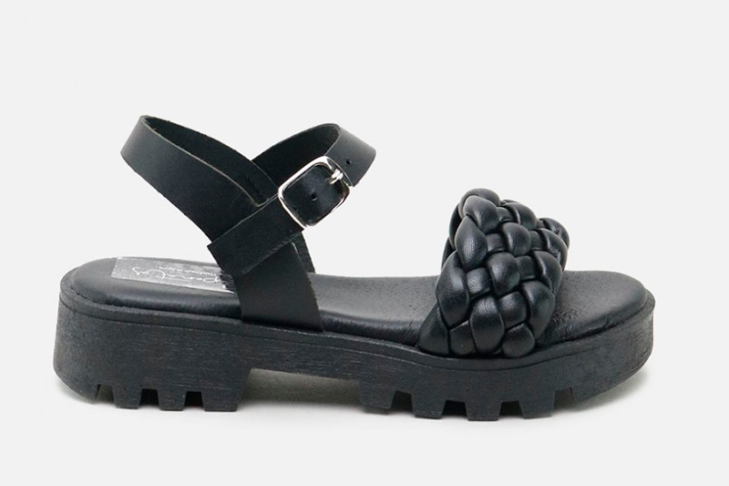 Braided sandals with platform