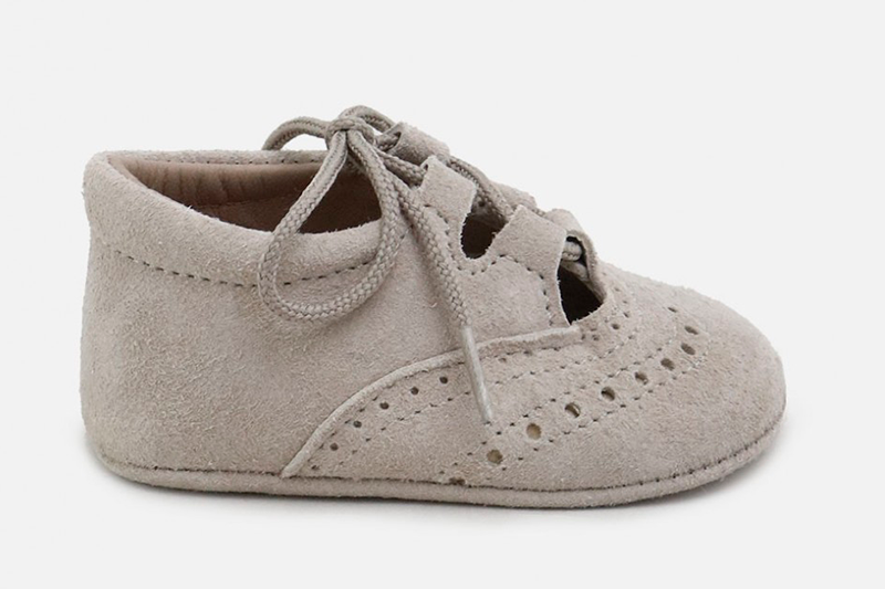 Zapatos de bebé clásicos: Peuques picados