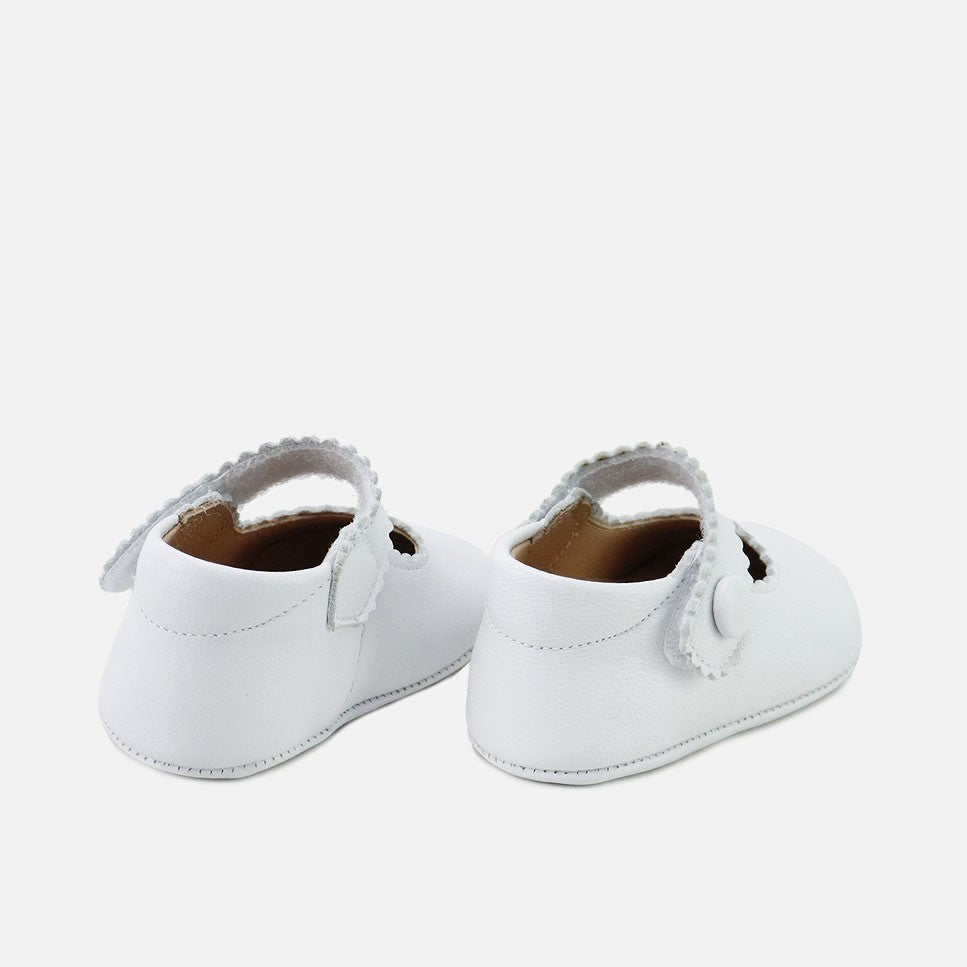 Cute White Scalloped Baby Mary Janes